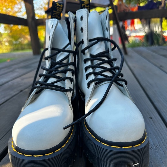 Dr Martens Jadon Boot Smooth Leather Platforms - Picture 2 of 8